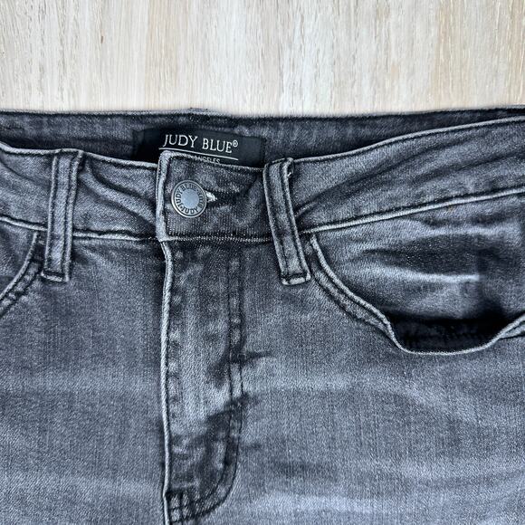 Judy Blue Gray Skinny Fit Mid Rise Capri Casual Cropped Ankle Denim Jeans 26 - Picture 3 of 16